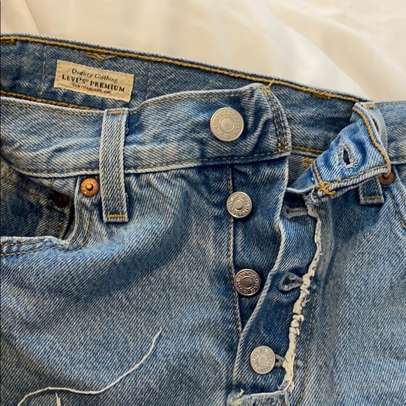 Levi’s - Picture 4 of 5